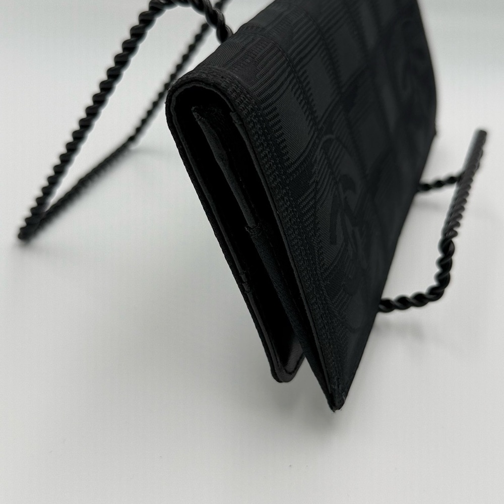 CHANEL Travel Line Continental Bifold Wallet in Black Nylon Jacquard - Picture 4 of 10